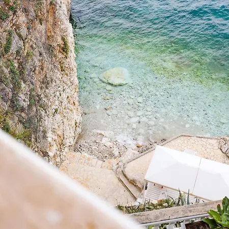 Hotell Liro - Adults Only Radhimë