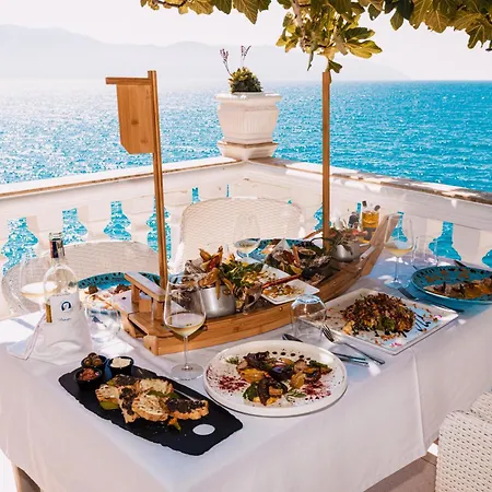 Liro - Adults Only 호텔 Radhimë