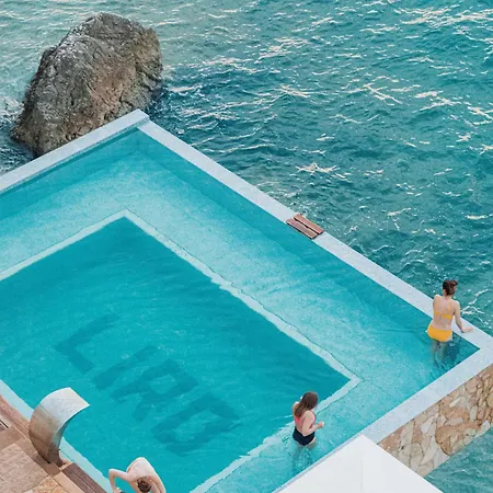 Liro - Adults Only Hotell