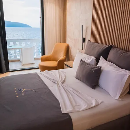 Liro - Adults Only Hotell
