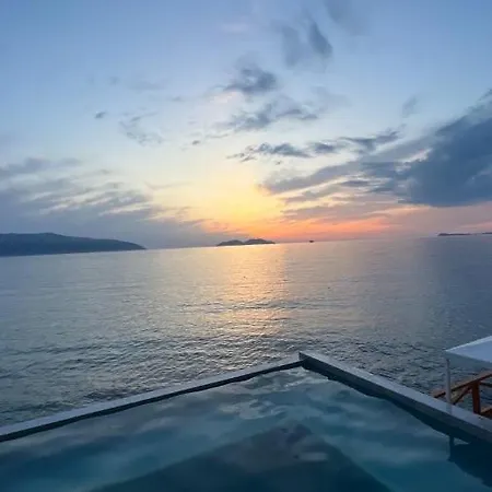 Liro - Adults Only Radhimë