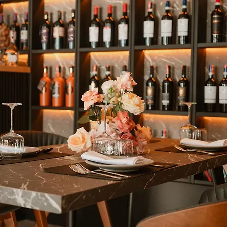 Liro - Adults Only 4*