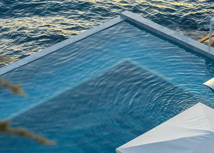 Liro - Adults Only 4*