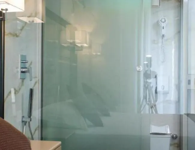 Liro - Adults Only Radhime